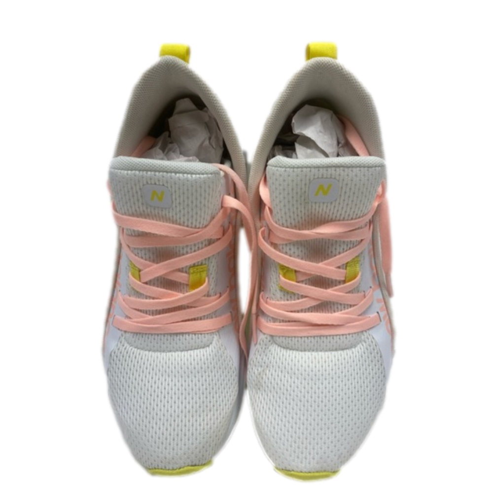 Gently Used Womens New Balance Running Course Sneakers Size 9